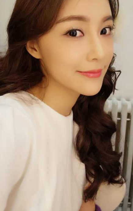 北京性感龙套演员刘淑妤酒店陪