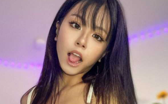 顶级高颜值网黄 hannazuki 和男友