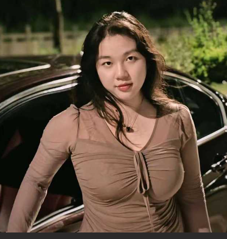 广西财经学院再现桃色事件！校园波霸女神 唐咏婷