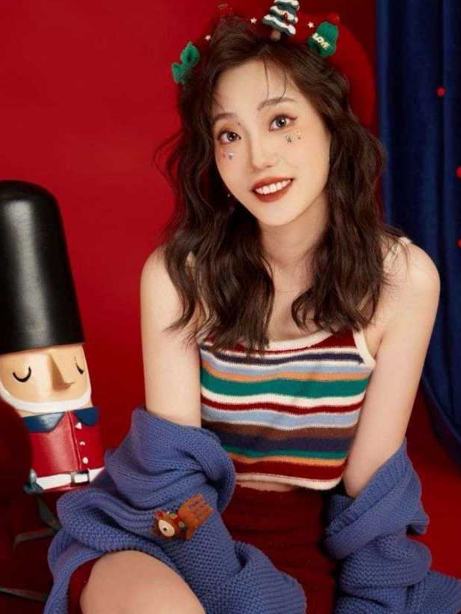 成都温江艺校舞蹈老实与学生