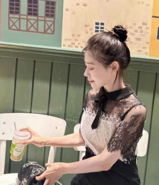 趁兄弟出差 爆1结婚不久的性感弟媳！