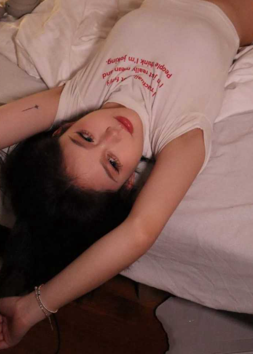 威海气质美女视频泄密