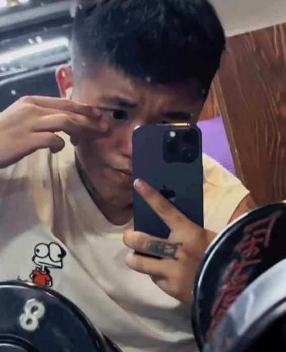 全网疯求的王湳权朋友圈 情侣吵架痛下杀手 亲手勒死自己女朋友发微信朋友圈展示 血腥慎入！