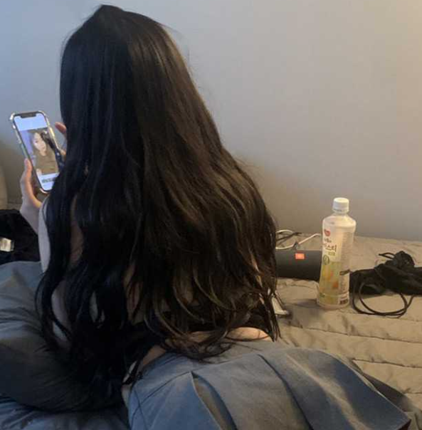 纯真女友竟是人人可骑的