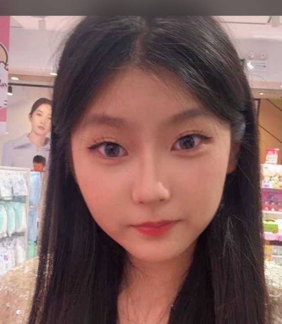 重庆双语学院校园 吕家亿琳 劈腿嬳