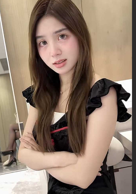 成都抖音50万粉网红初恋八