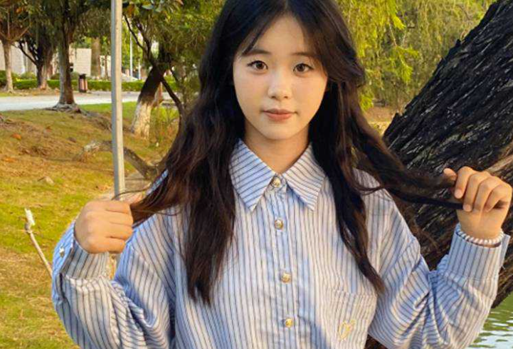 清纯学生妹被男友