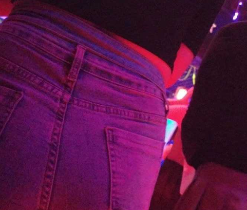 疯狂砂舞实录 *乱歌舞厅内