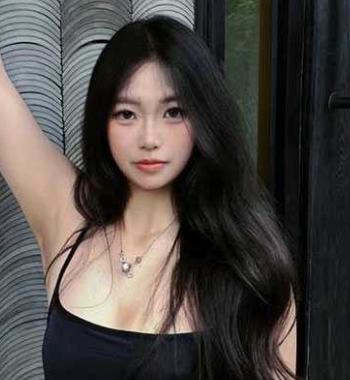 00后校园女神李雨桐曝光