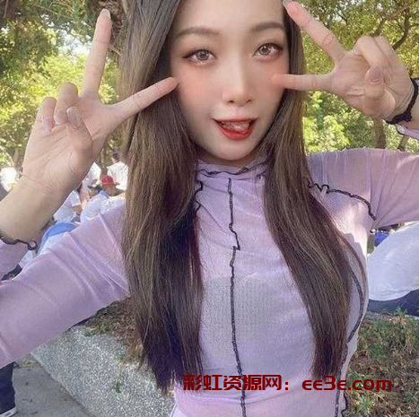 湾湾长腿反差 高颜值拜金女 身材纤细美腿翘臀 被金主爸爸