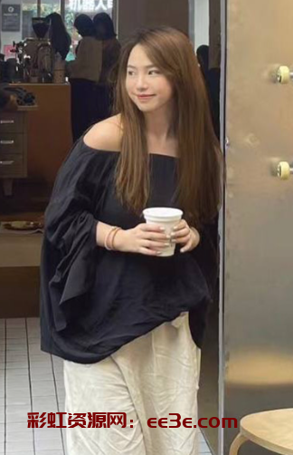 广州长腿1女 柳青 极品身材反差1 喜欢在户外找人