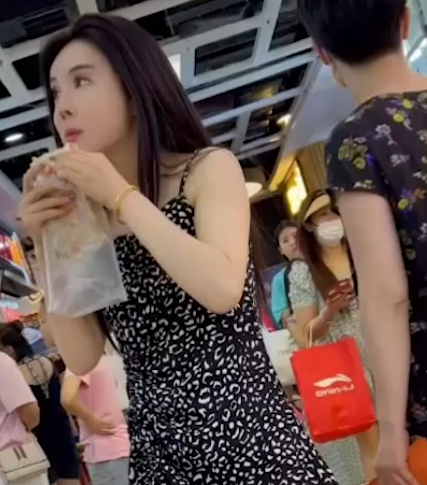 深圳最新拍合集 各类型极品嫩妹看的应接不暇 透明