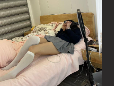 之我是奶气草莓 大一女儿沉迷