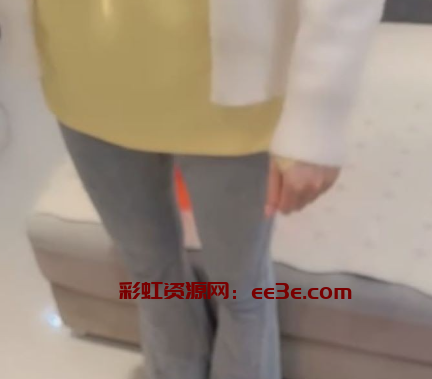 美团女外卖货员 送货被客户套路