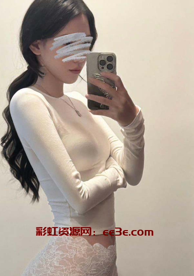 大屌帅哥曝光相处三年的极品女友 身材完美