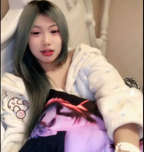 精神小妹 内向小土豆(椰椰呐)  被前男友现场