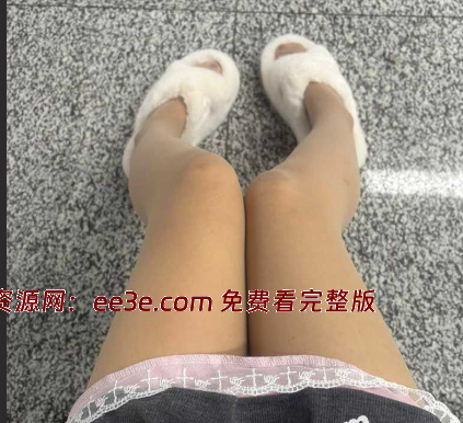 湖南岳阳24岁女生 背着男友拍自