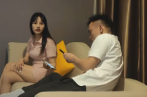 步宾摊摊 重金嬳21岁包臀裙女神 肤白貌美侧颜惊艳