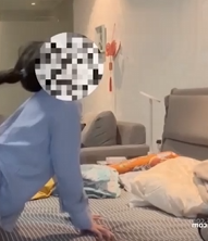 推特极品原创情侣博主 十二钗 福利合集 女主白丝裹腿微露脸