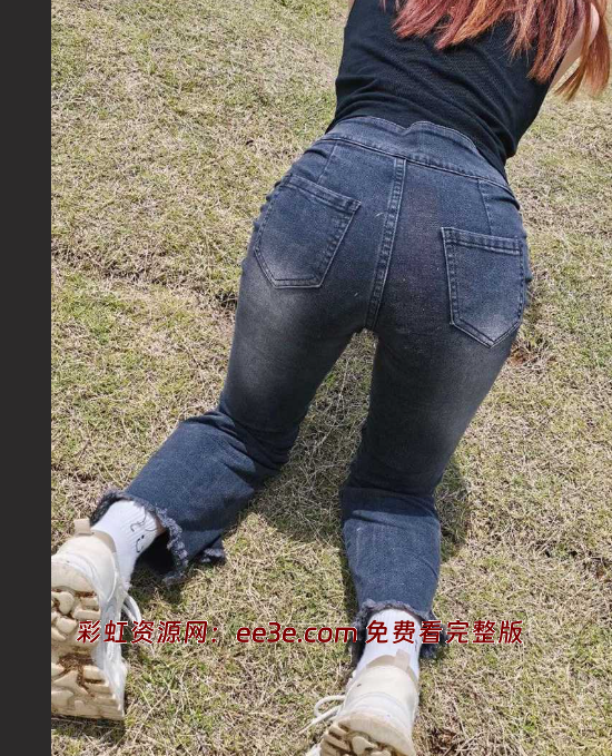 原创狂情哥哥 河边和妹妹抓螃蟹 妹妹燥热难