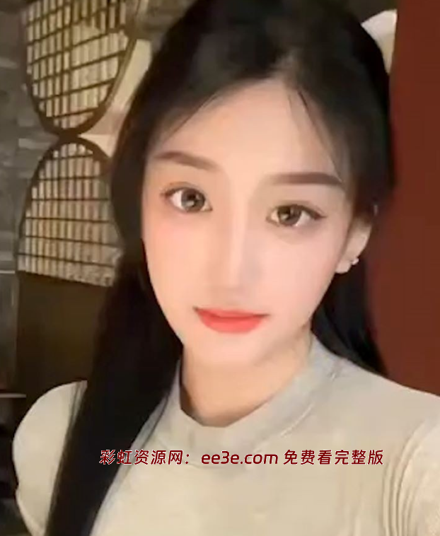 嬳高颜值南大学妹！极品身材宿舍激战