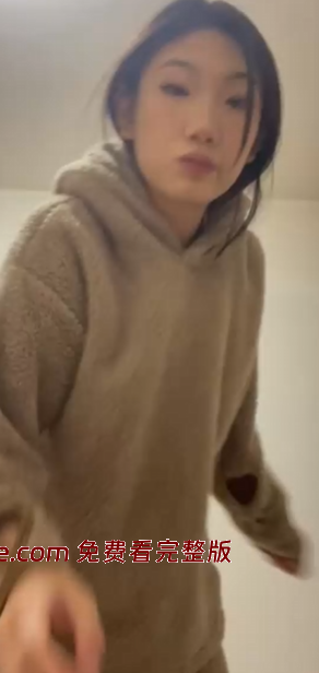 内蒙古05年纹身嫩妹 姜寒琦 为满足虚荣心不惜