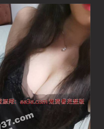 童颜巨00后眼镜学生妹