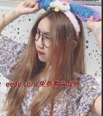 清纯学生妹生日宴 被带到酒店狂