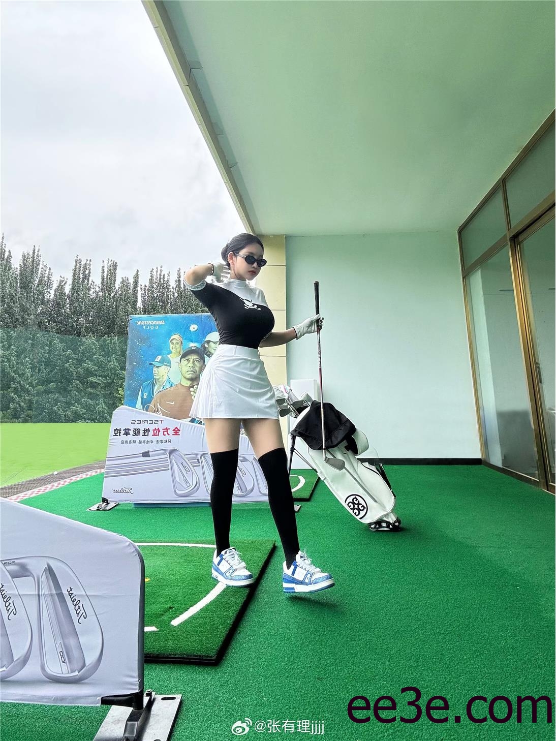 张鑫baby是谁？微密圈作品展现其独特气场