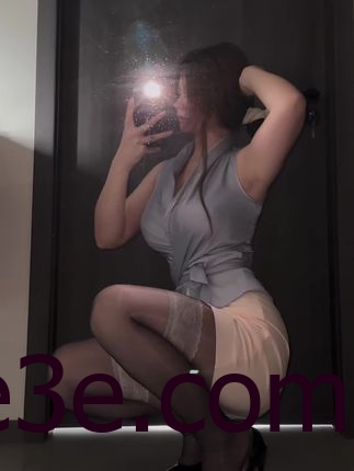 桃沢樱呀白丝护士写真，微密圈限量付费内容揭秘