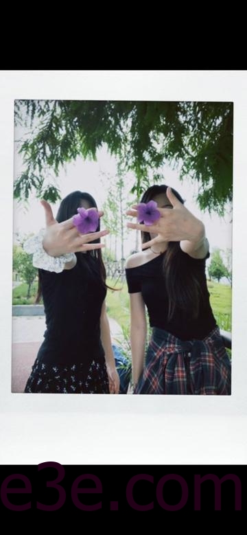 佐佐酱的直播互动吐舌头与翻白眼的啊嘿颜视频揭秘，佐佐酱的独特风格