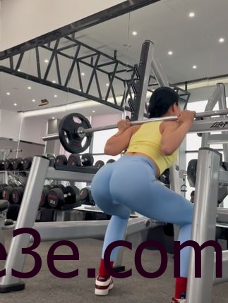 抖音网红孙佳慧的写真作品，欣赏她的美丽照片