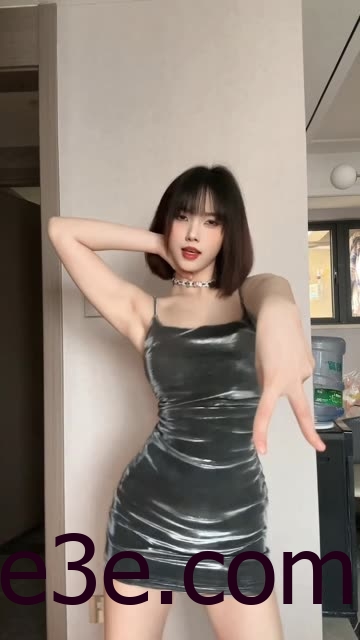 抖音网红琳铛高清图片下载，下载她高清清晰的图片