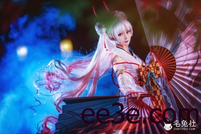 yui金鱼COS儿演绎不知火、食铁兽、兔女郎！美艳绝伦惊艳全场！