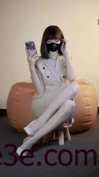 白龙猫女的微密圈资源下载全攻略，如何快速获取她的作品？