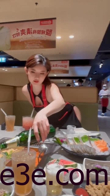 就是阿朱啊的职场穿搭，分享她的职场穿搭技巧