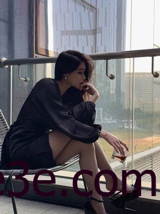 Sia不吃鱼微密圈照片赏析，彰显美丽魅力