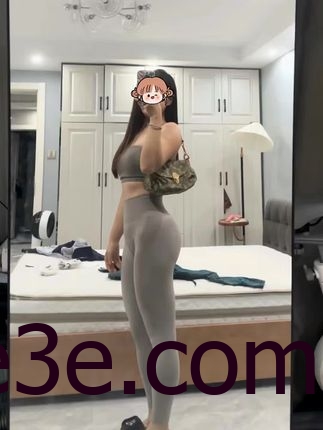 抖音百万粉丝文茜维密照流出，网红美照引发热议