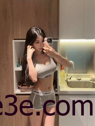 艾拉·Isla性感短裙造型大公开，微密圈资源下载指南