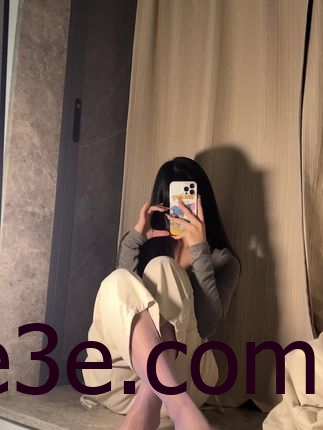 mini苑苑微密圈作品资源展示韵味和文雅，独特发饰点缀成美丽的代表