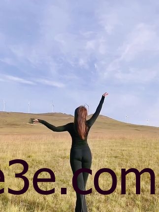 MIYA私房写真，野性与成熟的完美结合