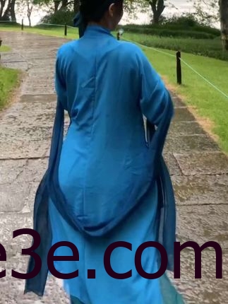 猪小七微密照片红色战衣事件视频是怎么一回事，猪小七红色战衣事件揭秘