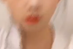 抖音 吃土少女的日常 清纯正妹百万粉大博主 实锤 9 秒吃鸡