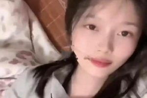 抖音甜甜佳被爆12分钟视频，看完表示反差真大！