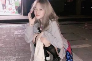 00后金发美少女玩探探 嬳出来喝酒灌醉