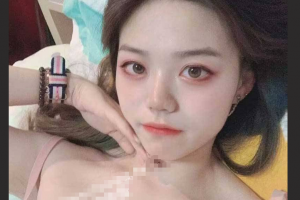 前女友曝光 极品反差小 何颖颖 和男友分手后视频遭