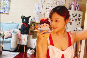 微博 / 抖音 甜小乜 全网首发 / 无忧传媒抖音百万网红 / 情