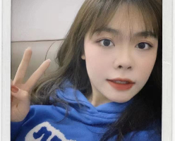 上海对外经贸大学外语学院大二 程思怡 与学长