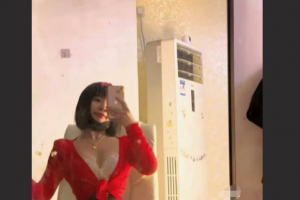 快手健身女网红 拿铁小白 / 小白白 新人健身主播 高价订制黑丝一对一视频