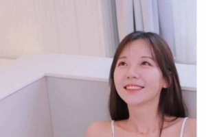 甜美女神「leeesovely 李素英」韩国极品网红模特 3 月最新视频